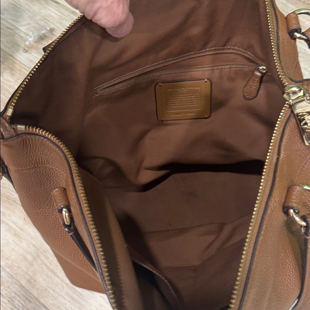 Coach Tyler tote Tan Leather Shoulder Bag - Picture 4 of 6